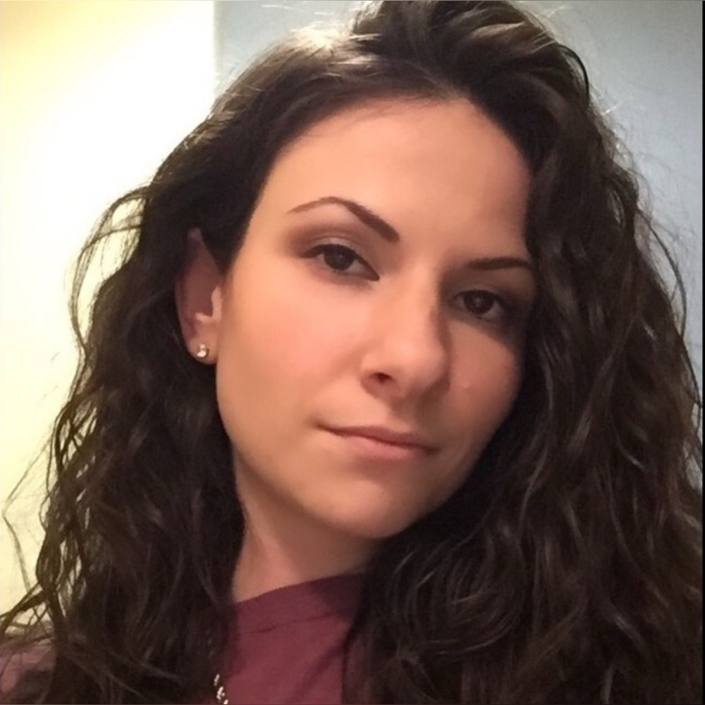 Meet your Posher, Elina